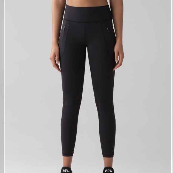 Lululemon Invigorate 7/8 Tight/Legging - Picture 2 of 14